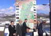 道の駅雷電くるみの里　長野県観光マップ贈呈式